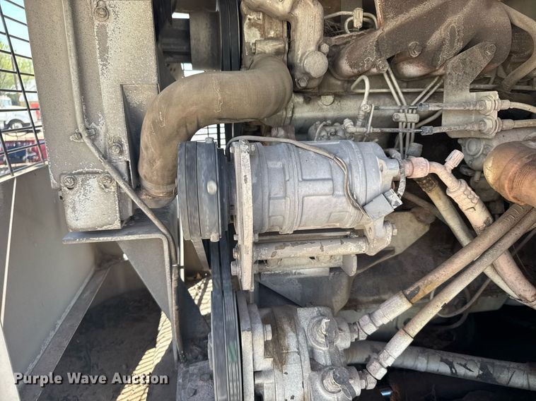 image for item EG6414 1994 Elgin Pelican S street sweeper