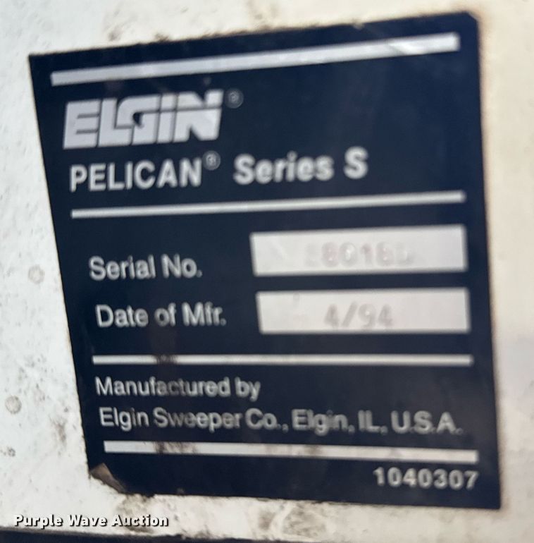 image for item EG6414 1994 Elgin Pelican S street sweeper