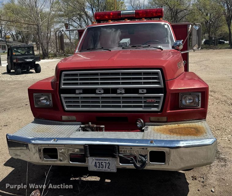 image for item EG6420 1982 Ford F600 rescue vehicle