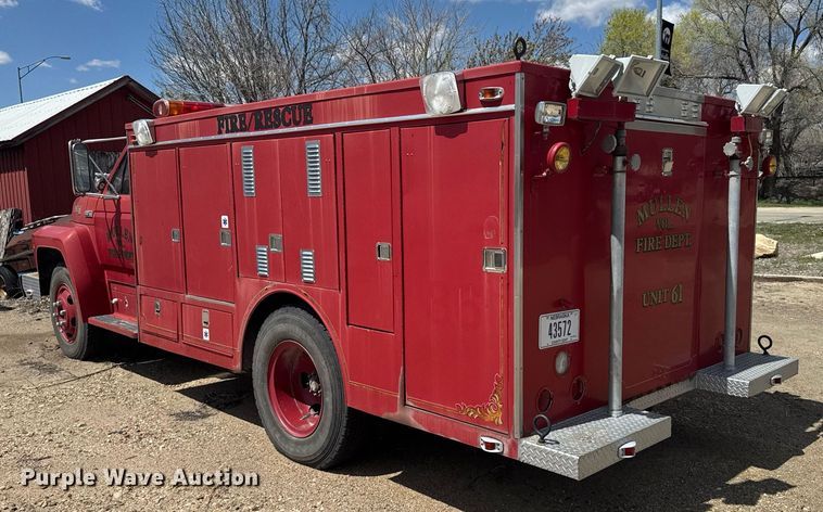 image for item EG6420 1982 Ford F600 rescue vehicle