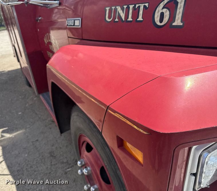 image for item EG6420 1982 Ford F600 rescue vehicle