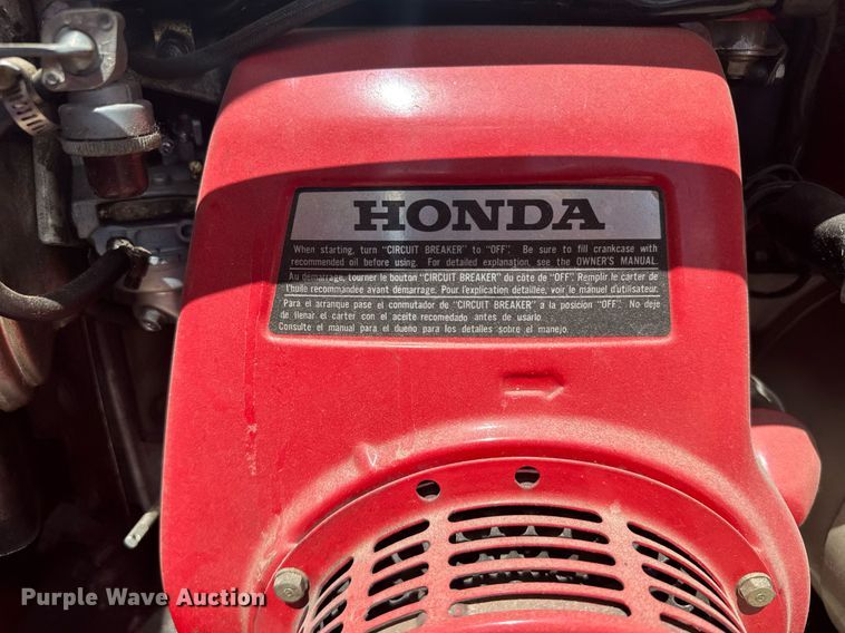 image for item EG6420 1982 Ford F600 rescue vehicle