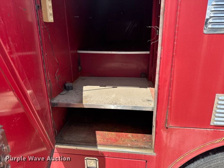 image for item EG6420 1982 Ford F600 rescue vehicle