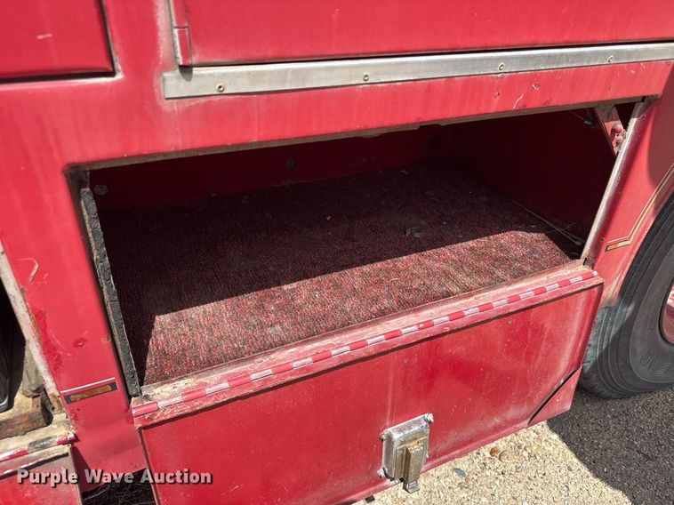 image for item EG6420 1982 Ford F600 rescue vehicle