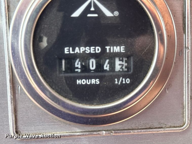 image for item EG6420 1982 Ford F600 rescue vehicle