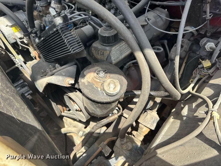 image for item EG6420 1982 Ford F600 rescue vehicle