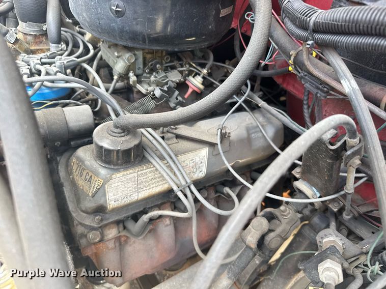 image for item EG6420 1982 Ford F600 rescue vehicle