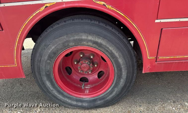 image for item EG6420 1982 Ford F600 rescue vehicle