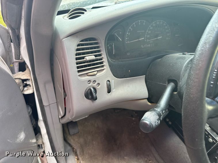 image for item EG6421 1997 Ford Explorer XLT SUV