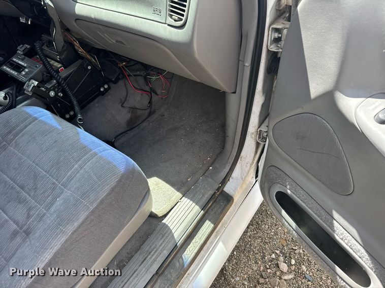 image for item EG6421 1997 Ford Explorer XLT SUV