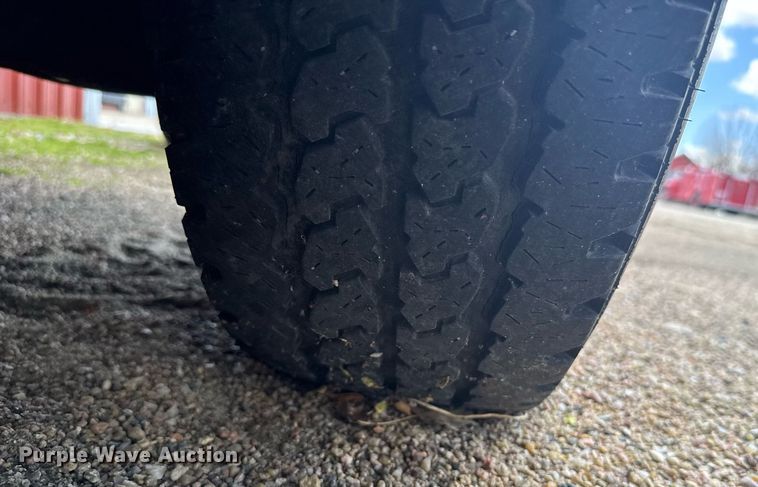 image for item EG6421 1997 Ford Explorer XLT SUV