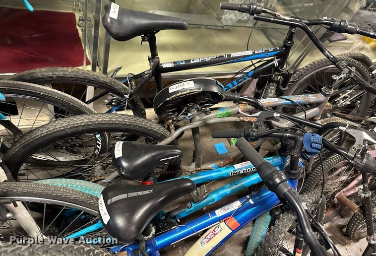 image for item EG8341 Approximately 13 bicycles