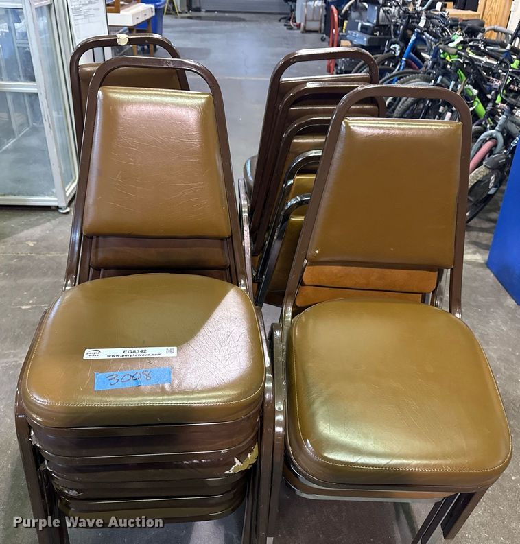 image for item EG8342 Approximately 20 chairs