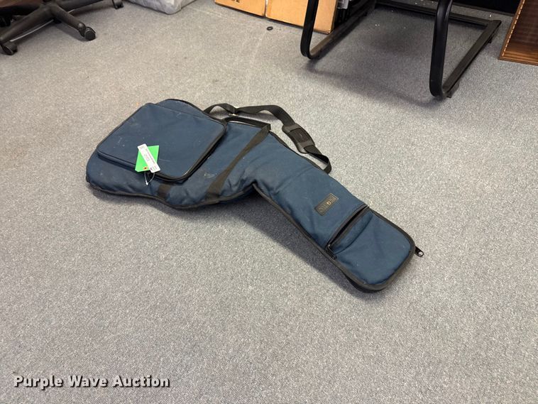 image for item EG8343 Pro Tec International guitar case