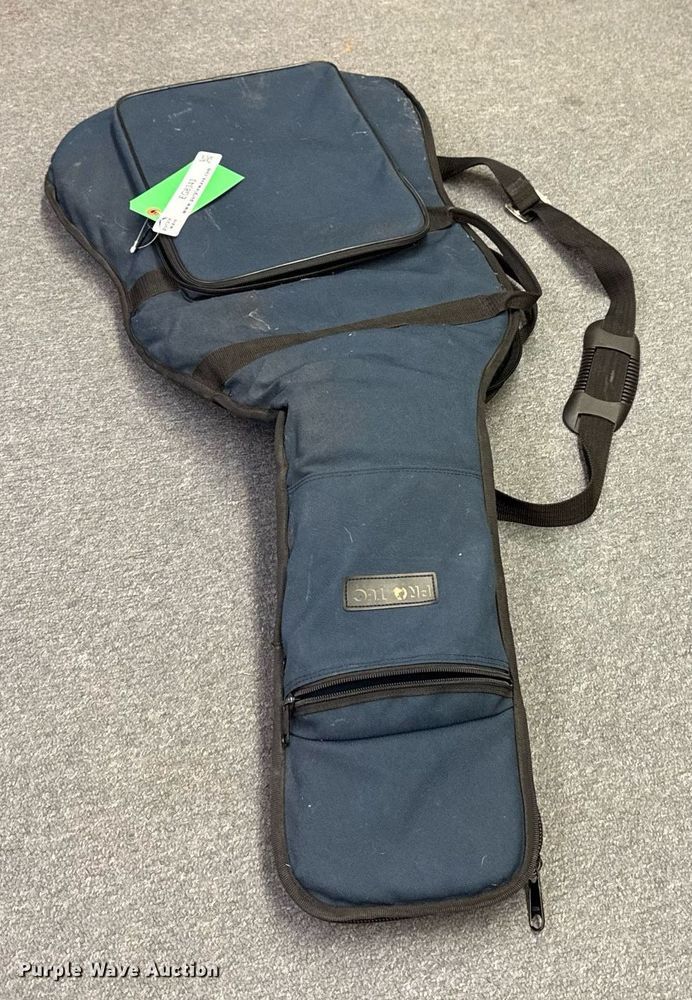 image for item EG8343 Pro Tec International guitar case