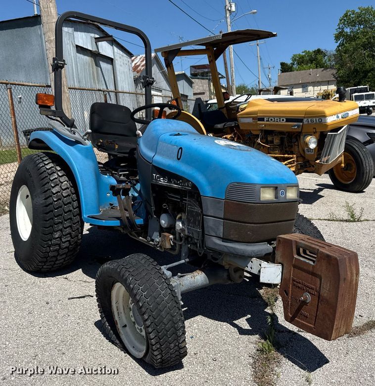 image for item EG8344 1999 New Holland TC29 tractor