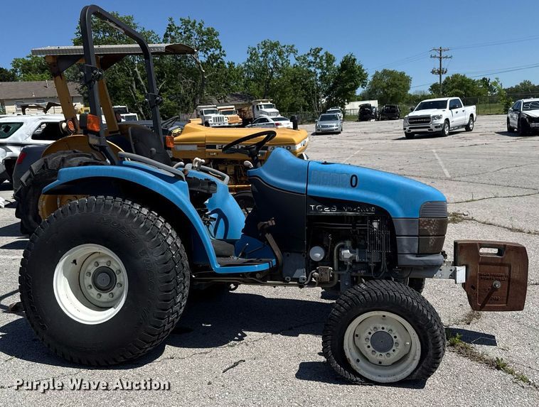 image for item EG8344 1999 New Holland TC29 tractor