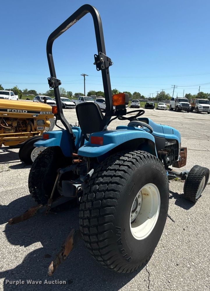 image for item EG8344 1999 New Holland TC29 tractor