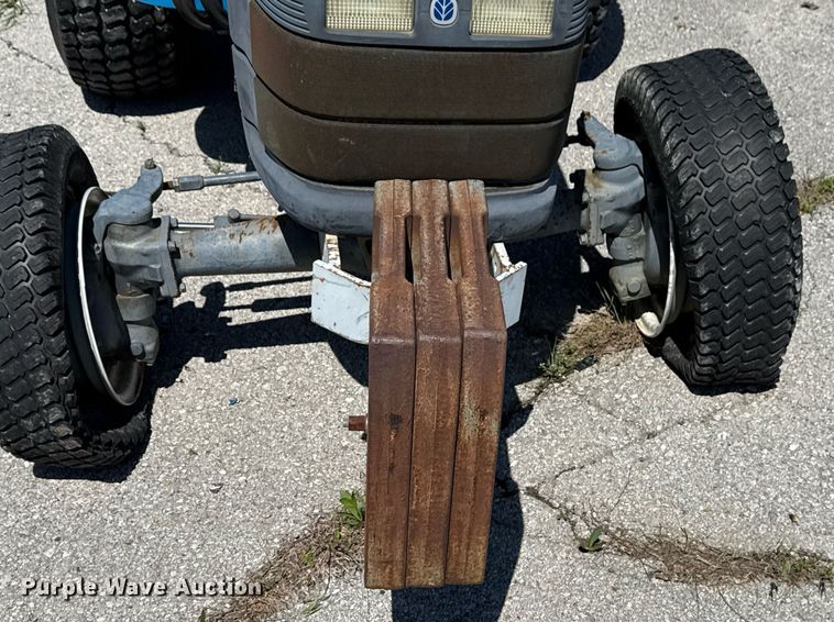 image for item EG8344 1999 New Holland TC29 tractor