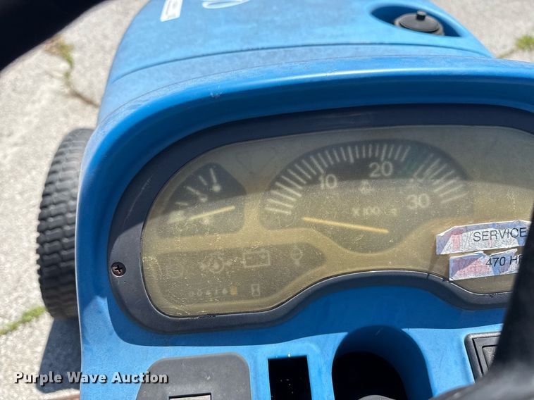 image for item EG8344 1999 New Holland TC29 tractor