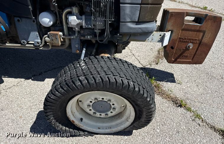 image for item EG8344 1999 New Holland TC29 tractor