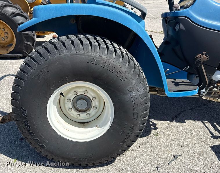 image for item EG8344 1999 New Holland TC29 tractor