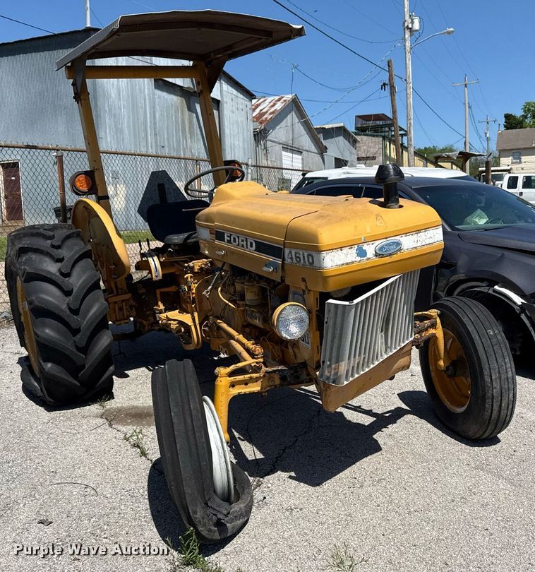 image for item EG8345 1987 Ford New Holland 4610 tractor