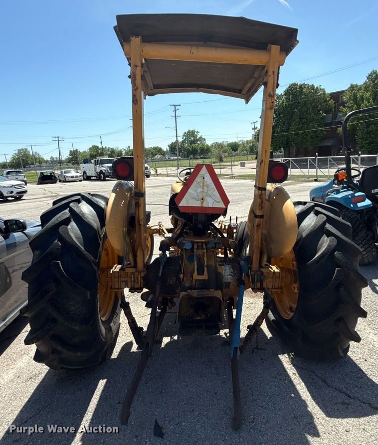 image for item EG8345 1987 Ford New Holland 4610 tractor