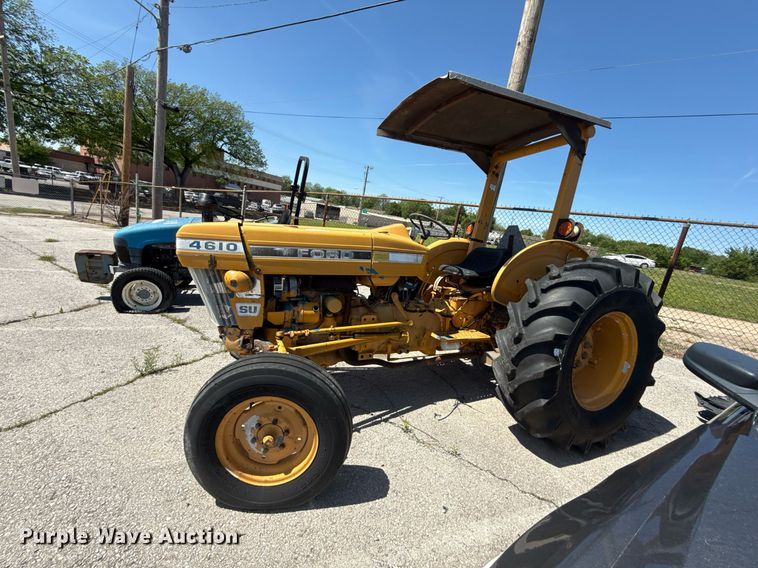 image for item EG8345 1987 Ford New Holland 4610 tractor