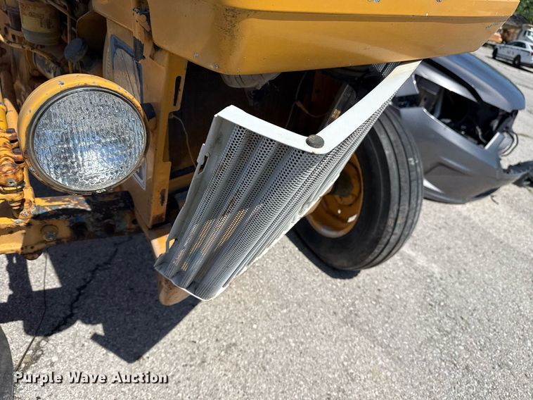 image for item EG8345 1987 Ford New Holland 4610 tractor