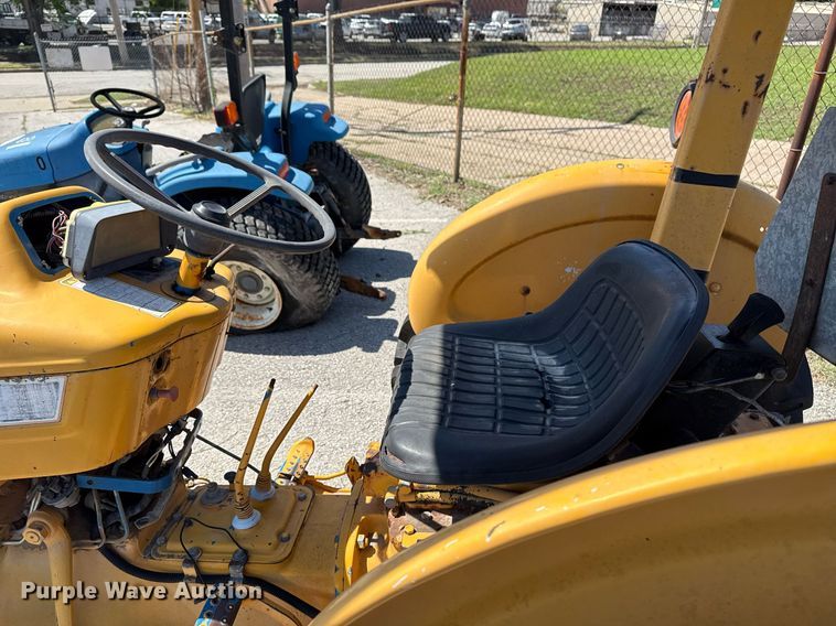 image for item EG8345 1987 Ford New Holland 4610 tractor