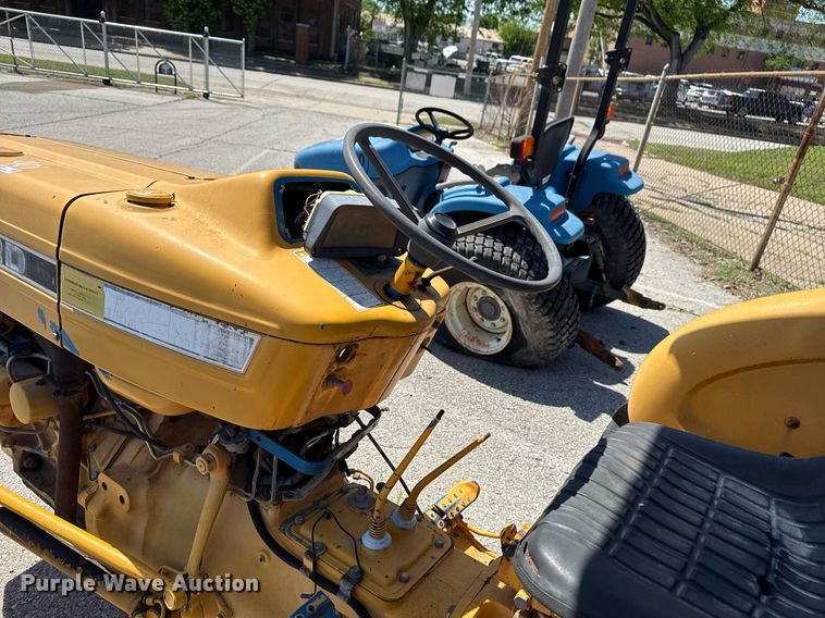 image for item EG8345 1987 Ford New Holland 4610 tractor