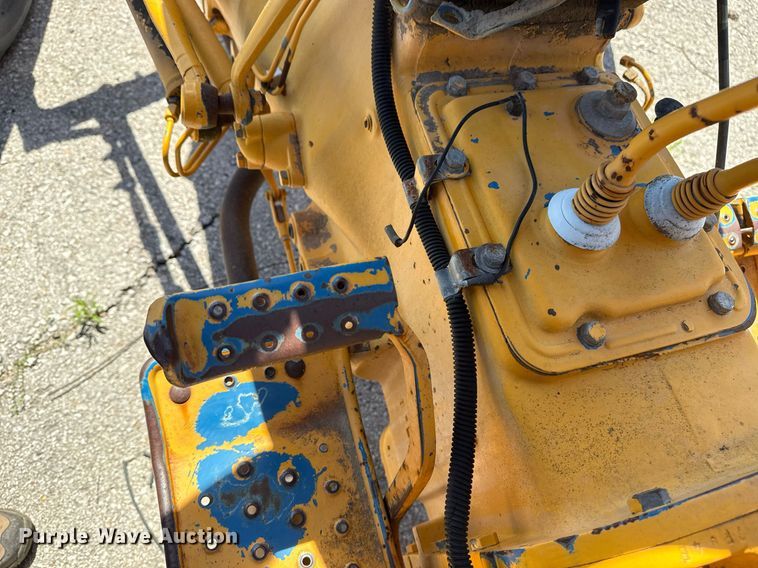 image for item EG8345 1987 Ford New Holland 4610 tractor