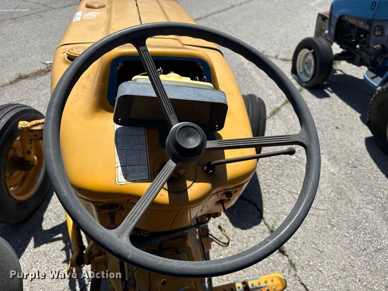 image for item EG8345 1987 Ford New Holland 4610 tractor