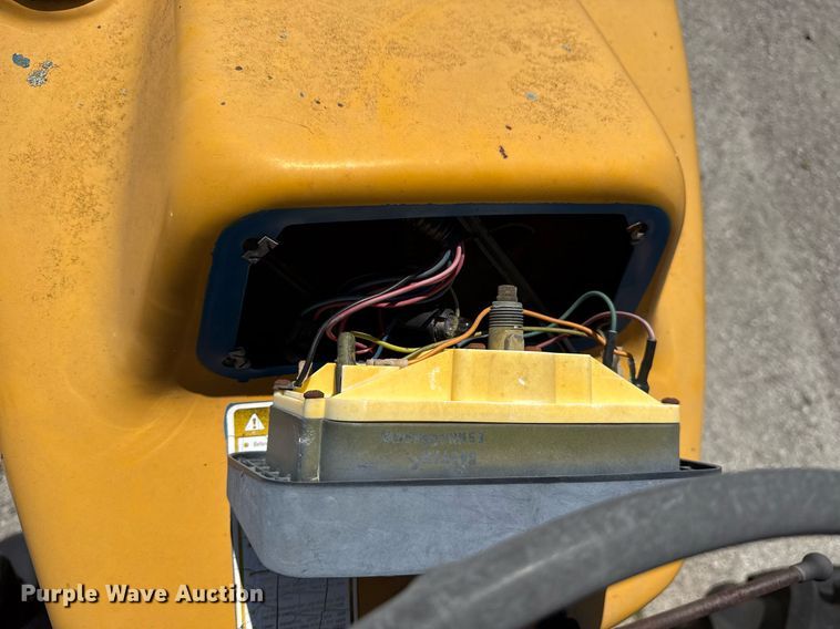 image for item EG8345 1987 Ford New Holland 4610 tractor