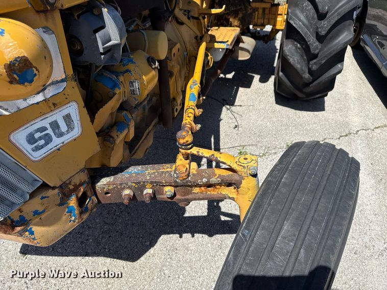 image for item EG8345 1987 Ford New Holland 4610 tractor