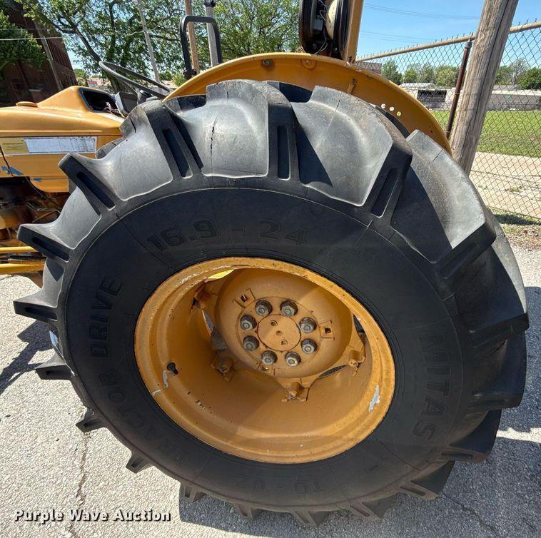 image for item EG8345 1987 Ford New Holland 4610 tractor