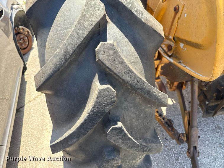 image for item EG8345 1987 Ford New Holland 4610 tractor