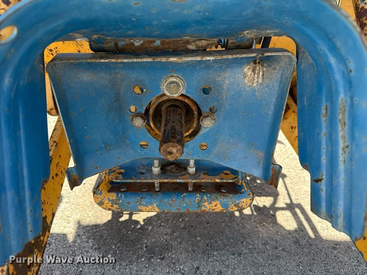 image for item EG8346 1987 Ford 4610 tractor