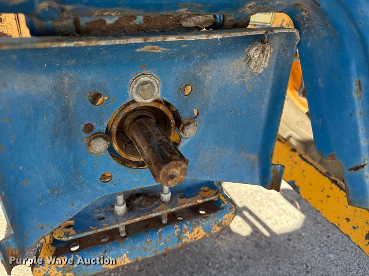 image for item EG8346 1987 Ford 4610 tractor