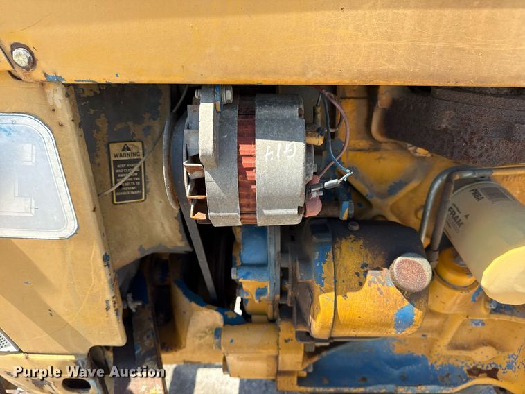 image for item EG8346 1987 Ford 4610 tractor