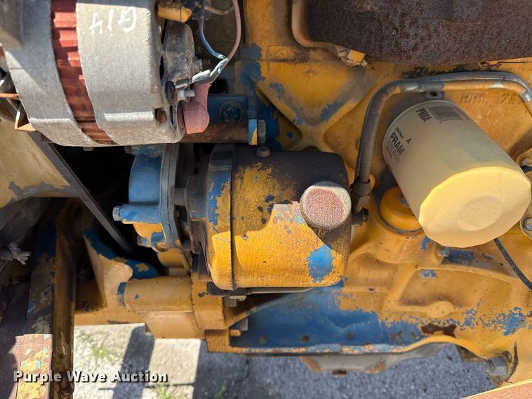 image for item EG8346 1987 Ford 4610 tractor