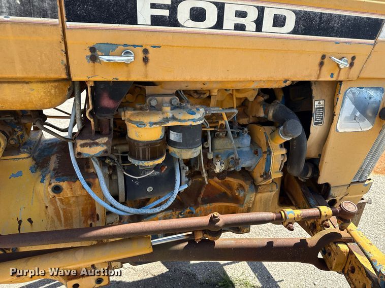 image for item EG8346 1987 Ford 4610 tractor