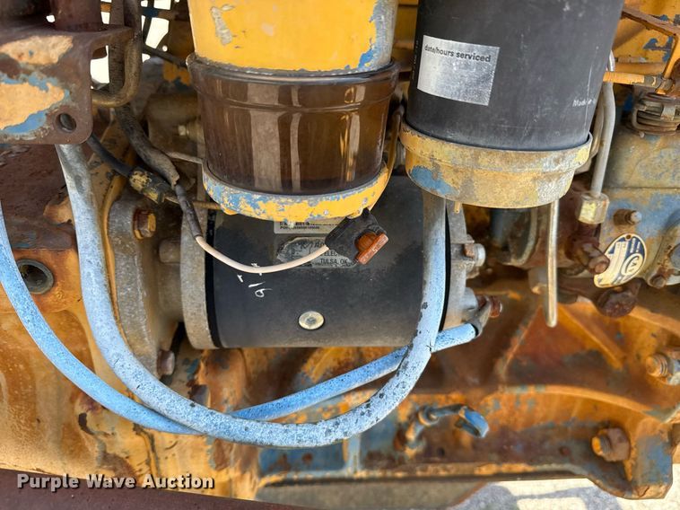 image for item EG8346 1987 Ford 4610 tractor