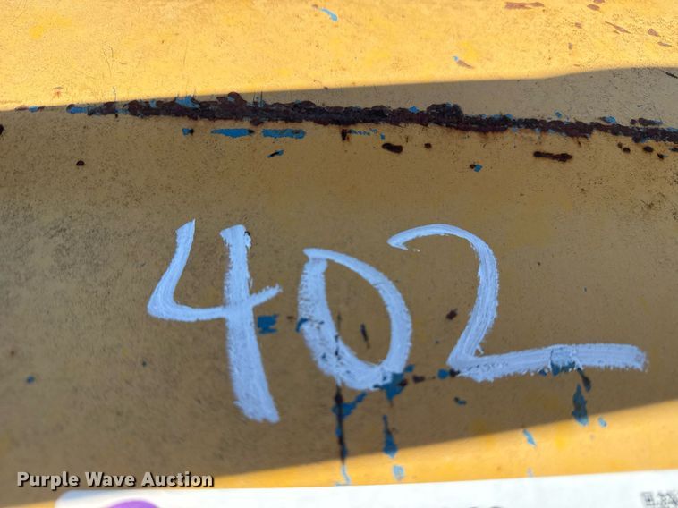 image for item EG8346 1987 Ford 4610 tractor