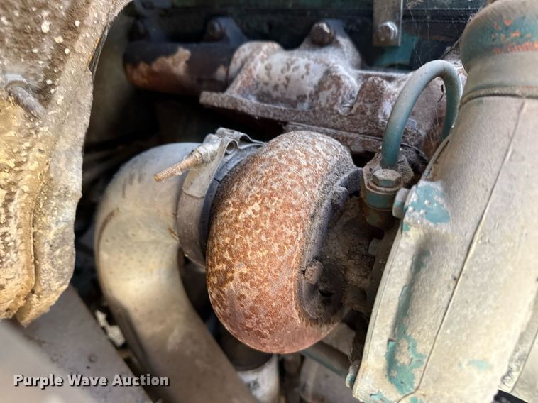 image for item EG8347 1992 International 4900 dump truck