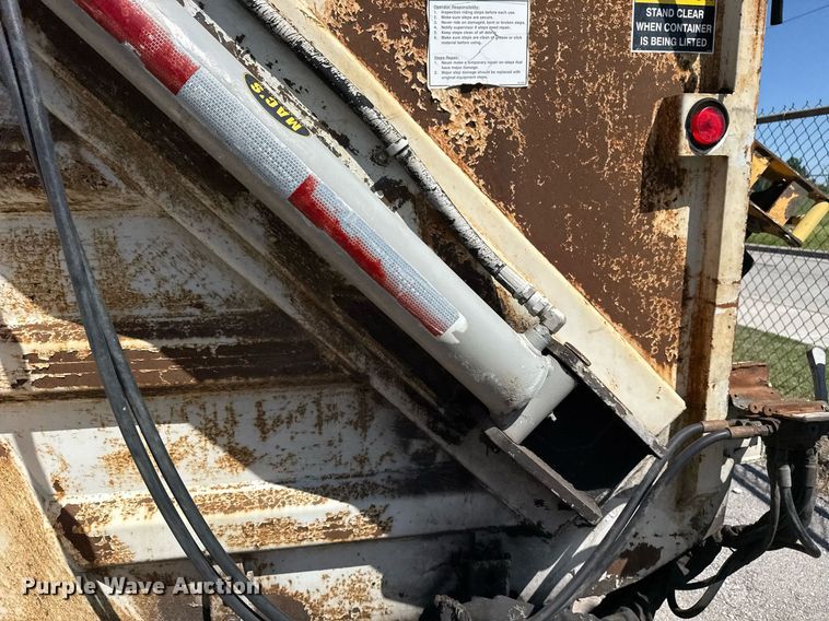 image for item EG8348 2009 Freightliner Business Class M2 refuse truck