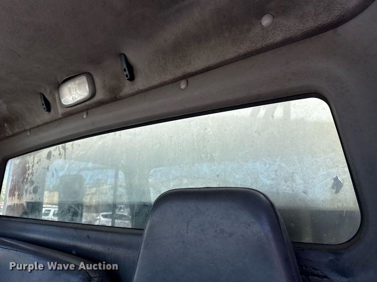 image for item EG8348 2009 Freightliner Business Class M2 refuse truck