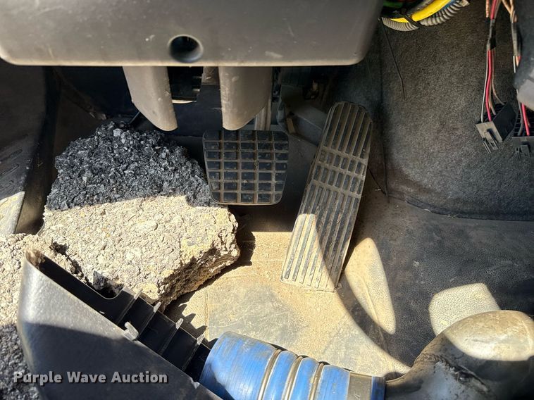 image for item EG8348 2009 Freightliner Business Class M2 refuse truck