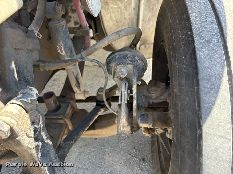 image for item EG8348 2009 Freightliner Business Class M2 refuse truck